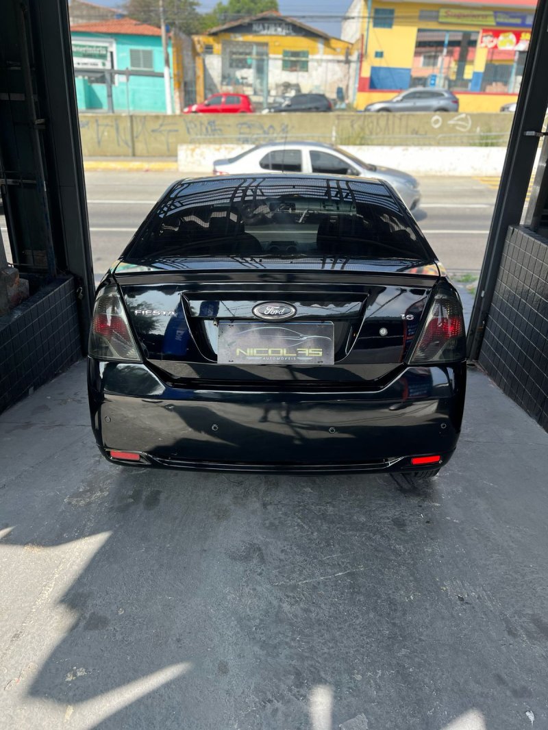 Ford FIESTA 1.6 SEDÃ