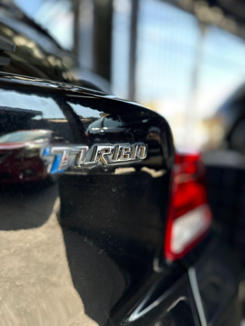 Chevrolet ONIX 1.0 TURBO 